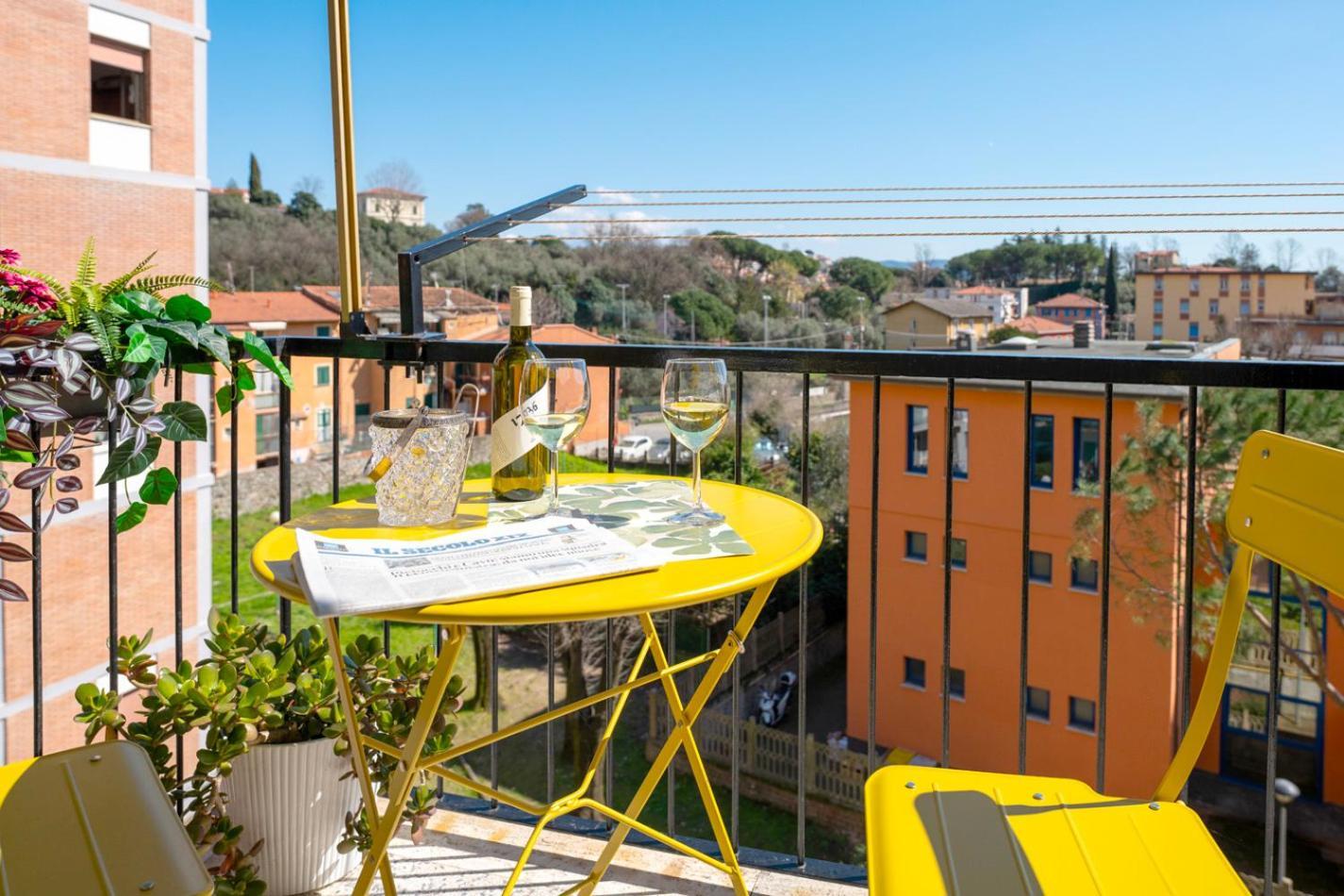 Con Parcheggio Vicino Stazione E Centro